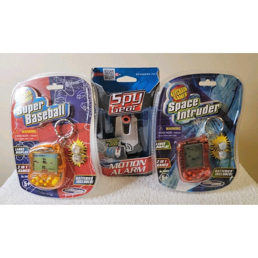 Vintage Techno Source Keychain Games &‎ Spy Gear Motion Alarm Lot – New Sealed